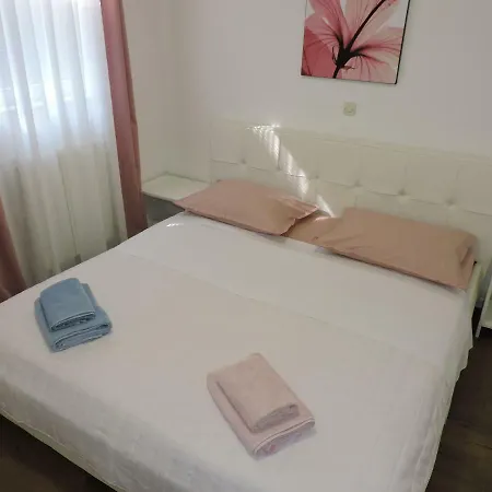 Guest house Lidus Makarska